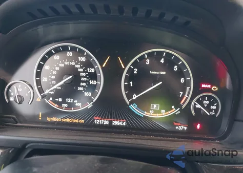 2015 BMW 535I xDrive z USA, uszkodzony, nr VIN WBA5B3C5XFD546876